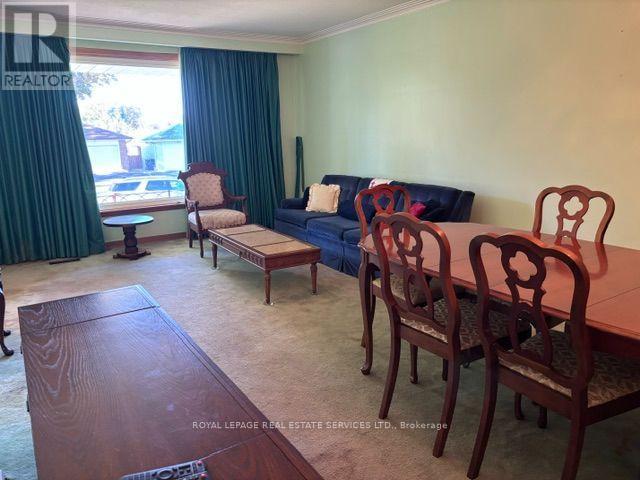 305 LA ROSE AVENUE - 2