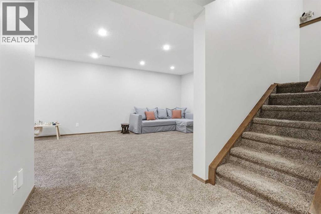 38 Chapman Close SE - photo 26