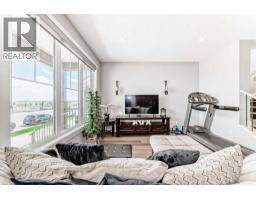 5pc Bathroom - 20893 Main Street Se, Calgary, AB T3M3M1 Photo 8