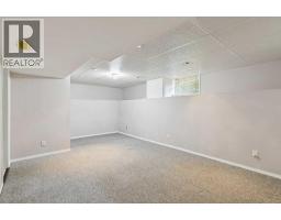 415 51 Avenue SW - photo 13
