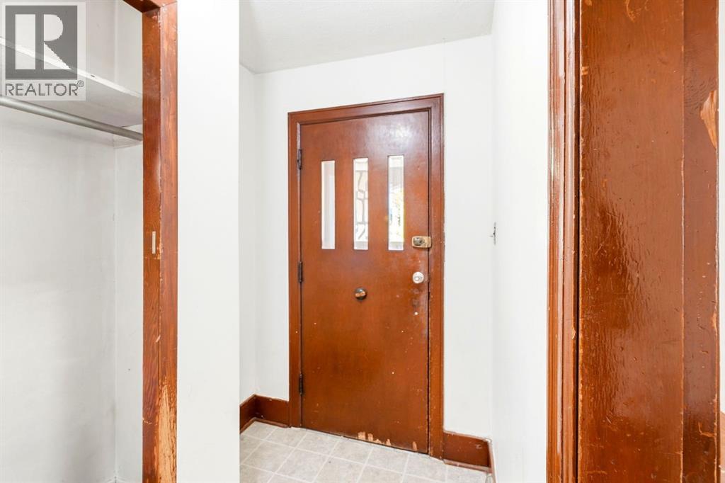 340 12 Avenue NW - photo 4