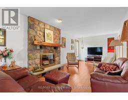 Primary Bedroom - 19 Temagami Court, Toronto, ON M2M4E6 Photo 10
