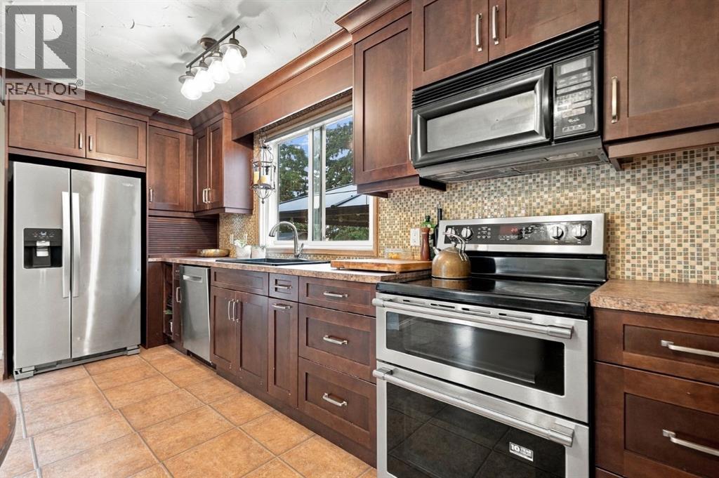 194 Rundleview Close NE - photo 6