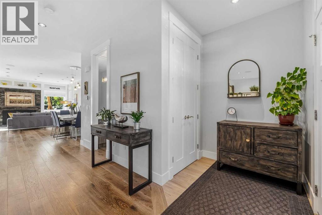 1211 19 Avenue NW - photo 3