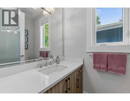 Bedroom - 1211 19 Avenue Nw, Calgary, AB T2M1A3 Photo 9