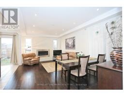 349 Hartwell Way, Aurora, ON L4G0W5 Photo 9