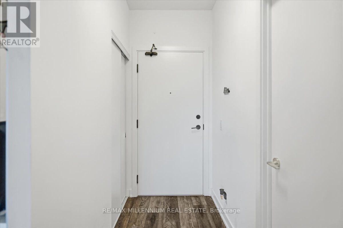 219 - 8888 YONGE STREET, Richmond Hill (South Richvale)