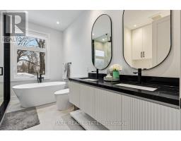 19 Twenty-ninth Street, Toronto, ON M8W3A9 Photo 14