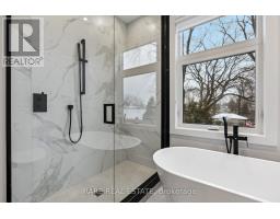 19 Twenty-ninth Street, Toronto, ON M8W3A9 Photo 15
