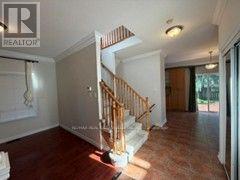 16 PANORAMA WAY, Hamilton (Winona Park) — photo 4