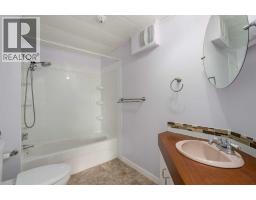 34 Burroughs Place NE - photo 12