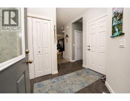 146 Skyview Point Crescent NE - photo 5