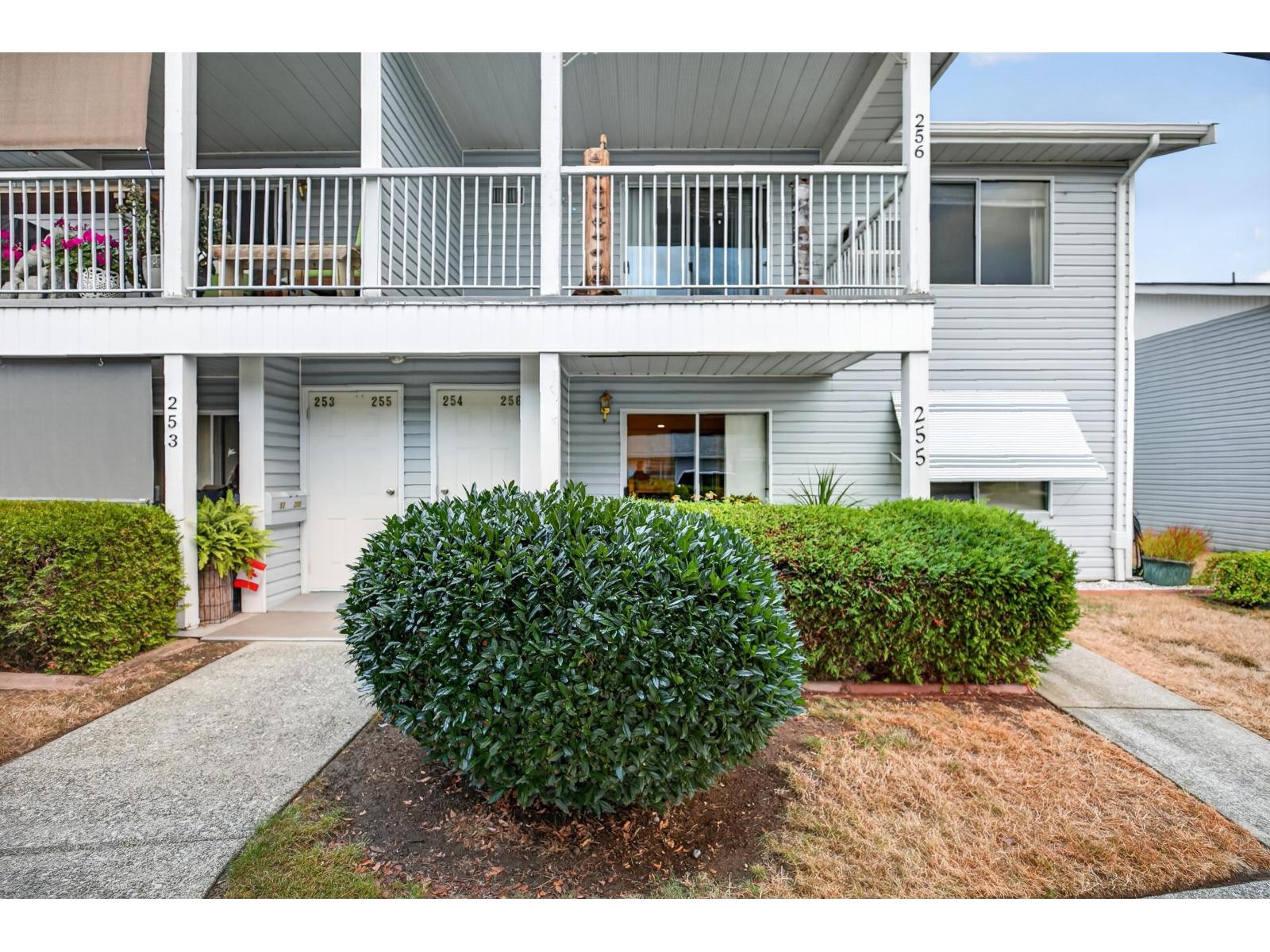 256 32691 GARIBALDI DRIVE, Abbotsford - Image 1