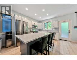 Bedroom - 1918 36 Street Sw, Calgary, AB T3K3K6 Photo 6