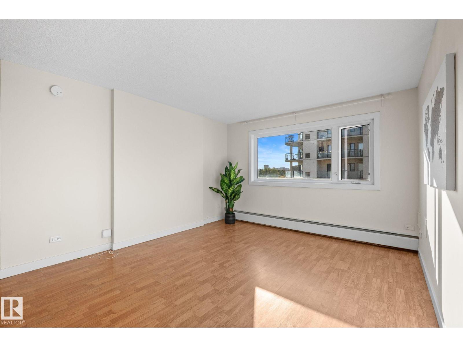 #1210 9710 105 ST NW - 9