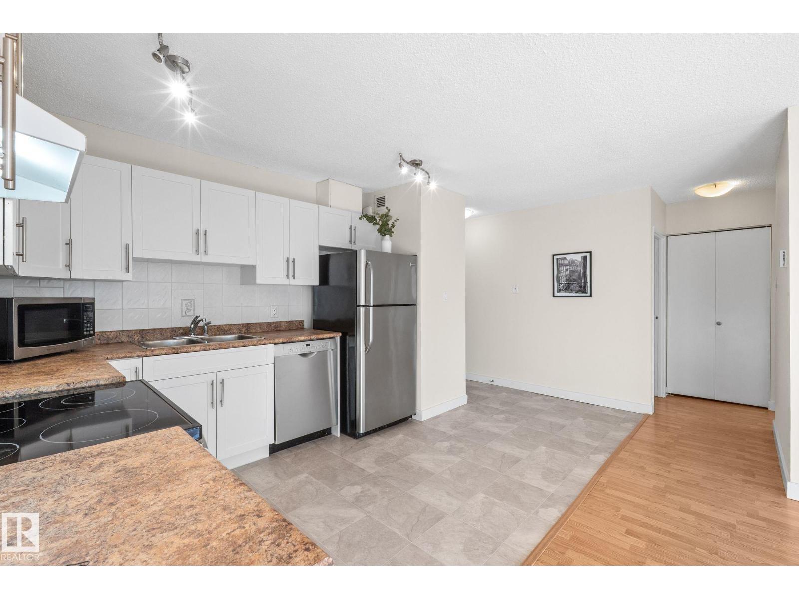 #1210 9710 105 ST NW - 13