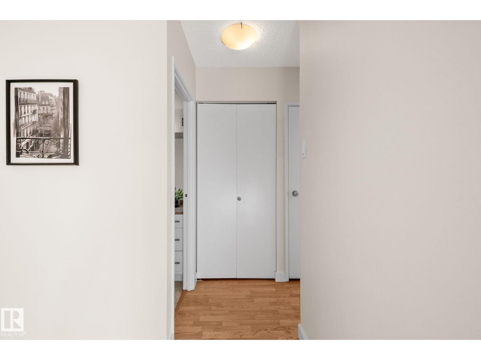 #1210 9710 105 ST NW - 16