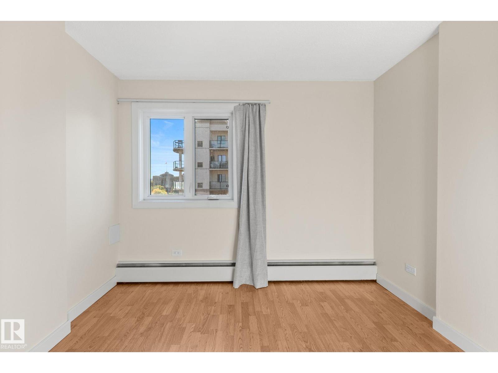 #1210 9710 105 ST NW - 21