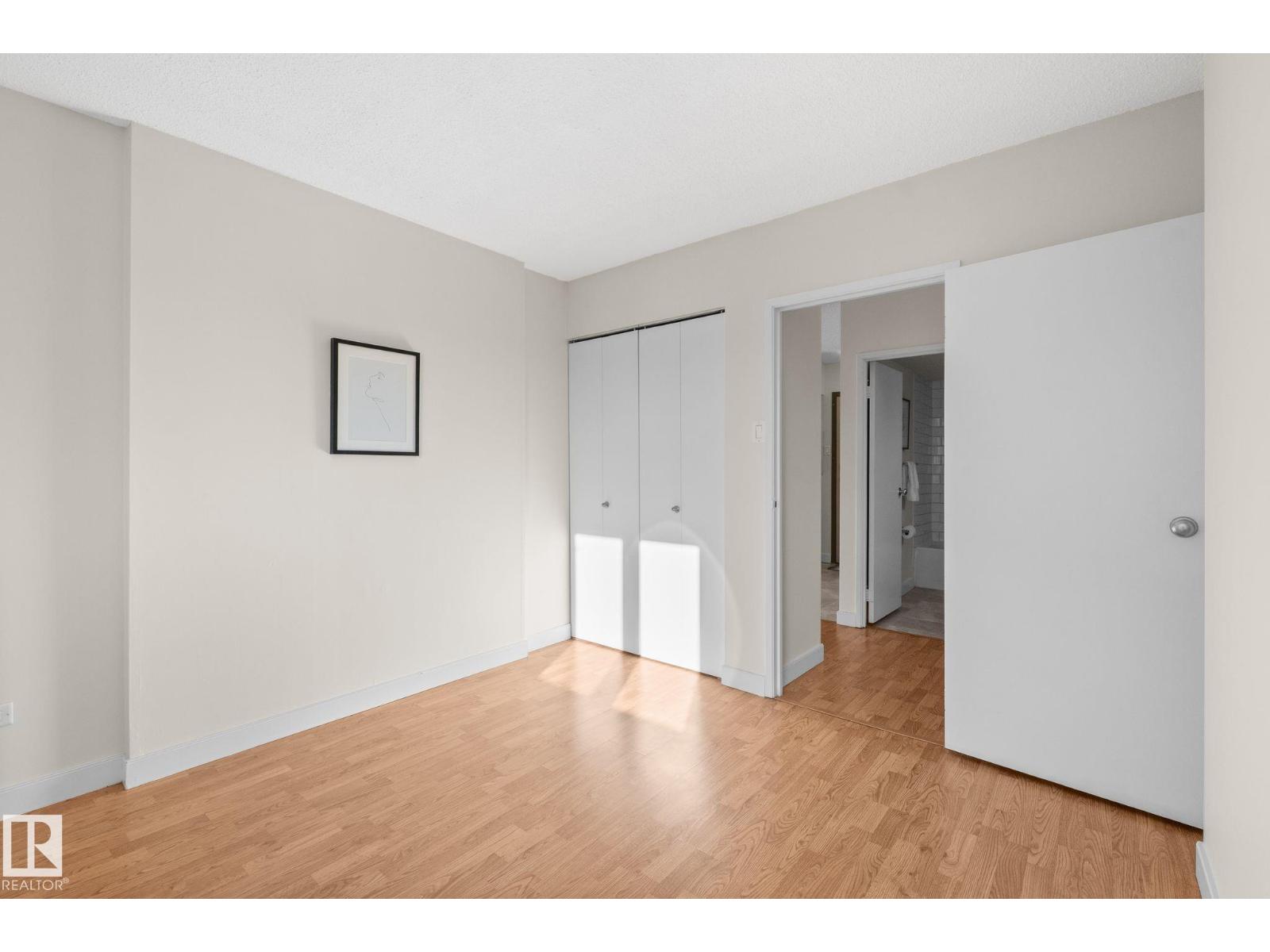 #1210 9710 105 ST NW - 23