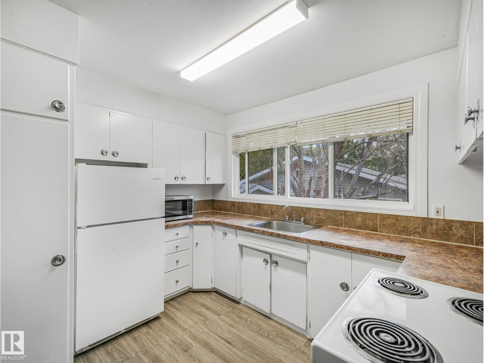 12823 125 ST NW - 14