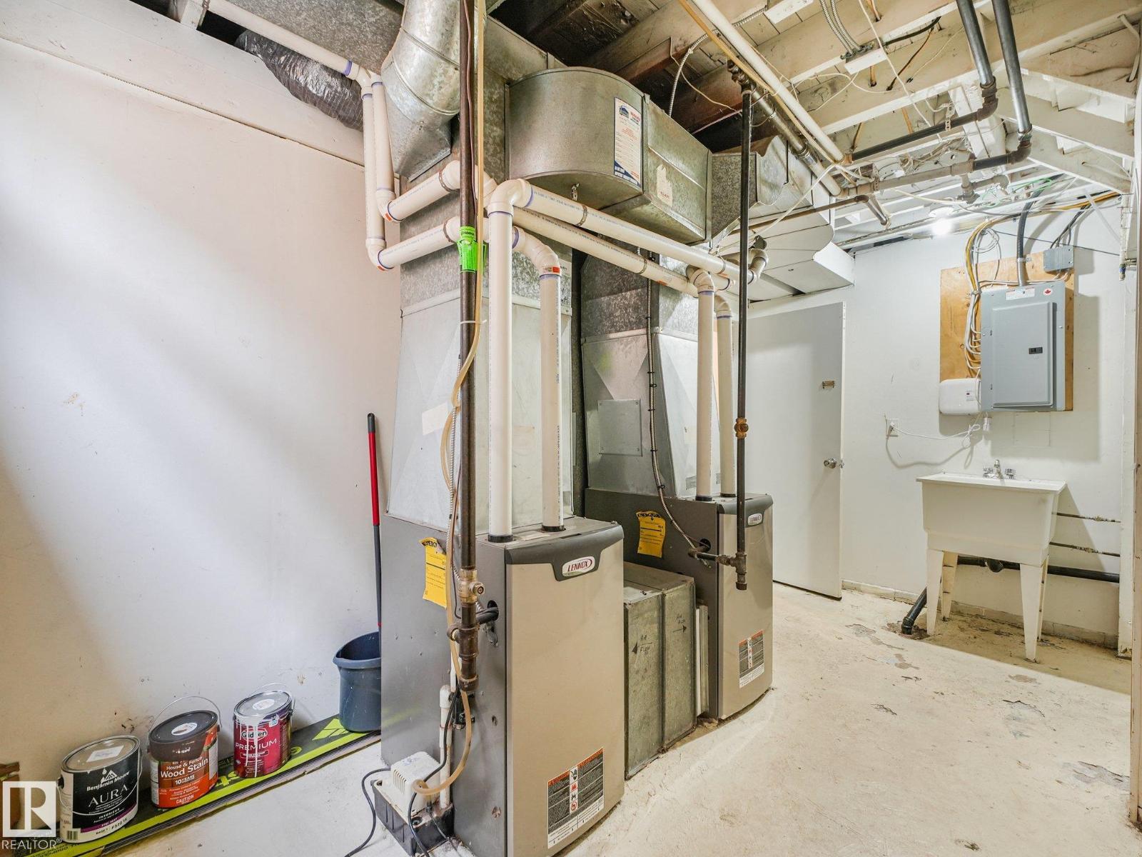12823 125 ST NW - 27