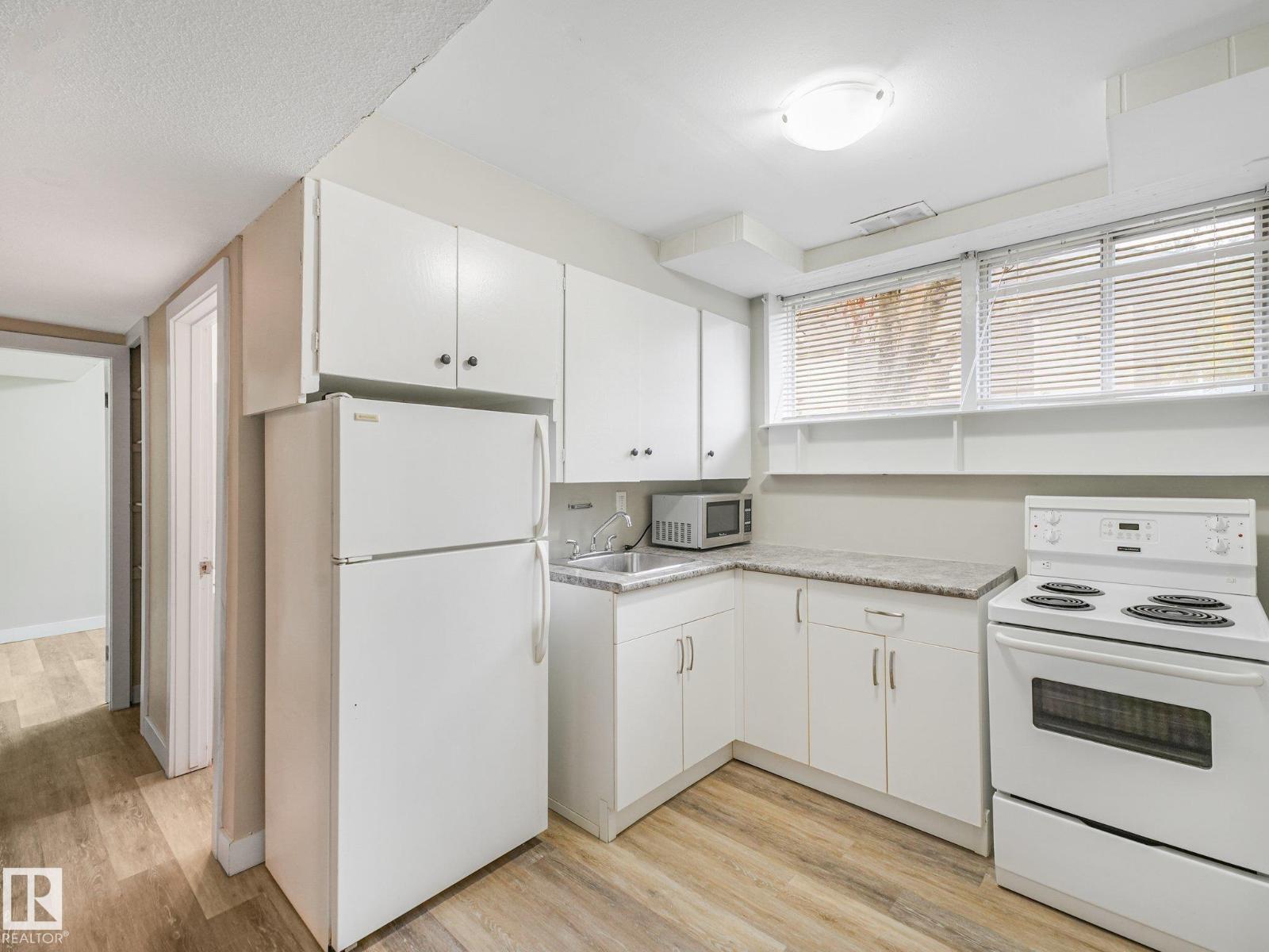 12823 125 ST NW - 36