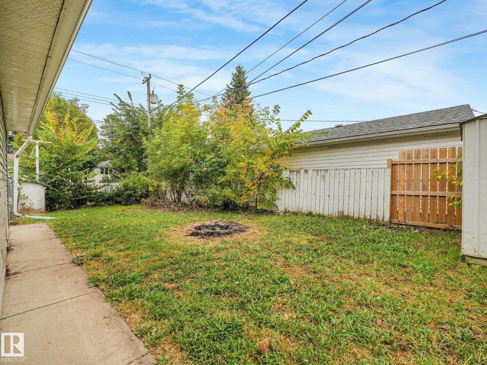 12823 125 ST NW - 50