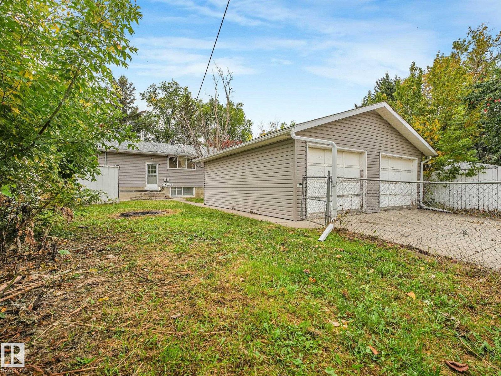 12823 125 ST NW - 52