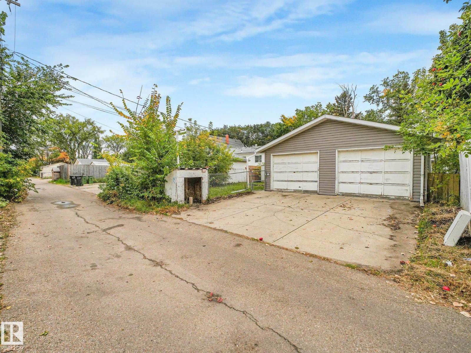 12823 125 ST NW - 67