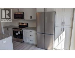2pc Bathroom - 311 Woolwich Street Unit# 8, Waterloo, ON N2K0H4 Photo 6