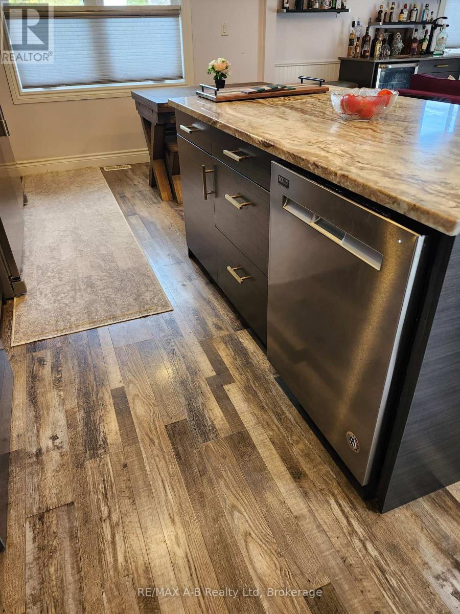 195 CEDAR ROAD, Perth East (Crystal Lake) — photo 6
