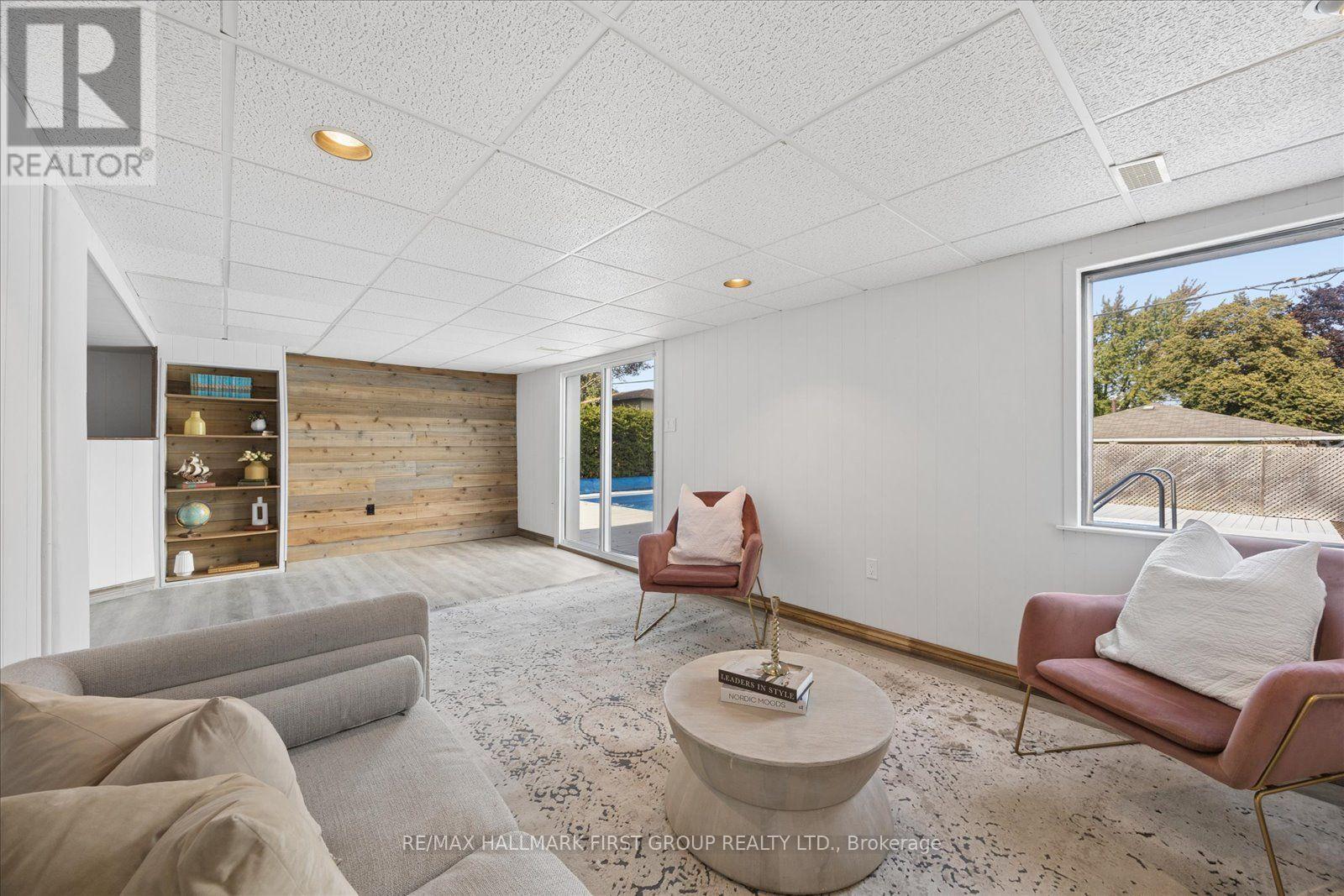 7 ARCHER DRIVE - 17