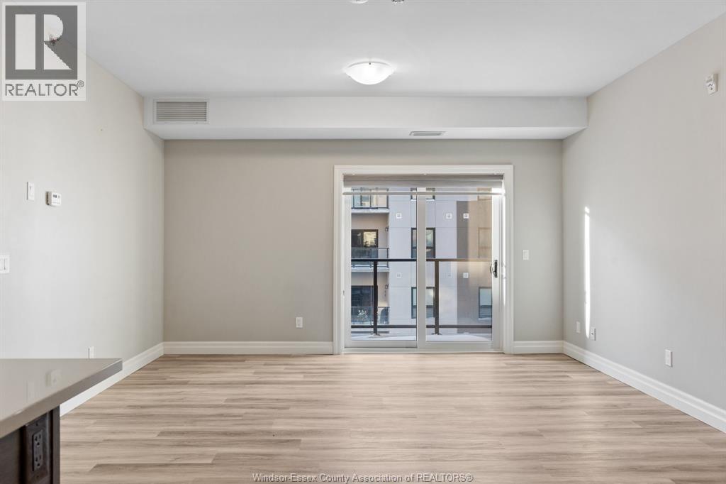 728 Brownstone — photo 11