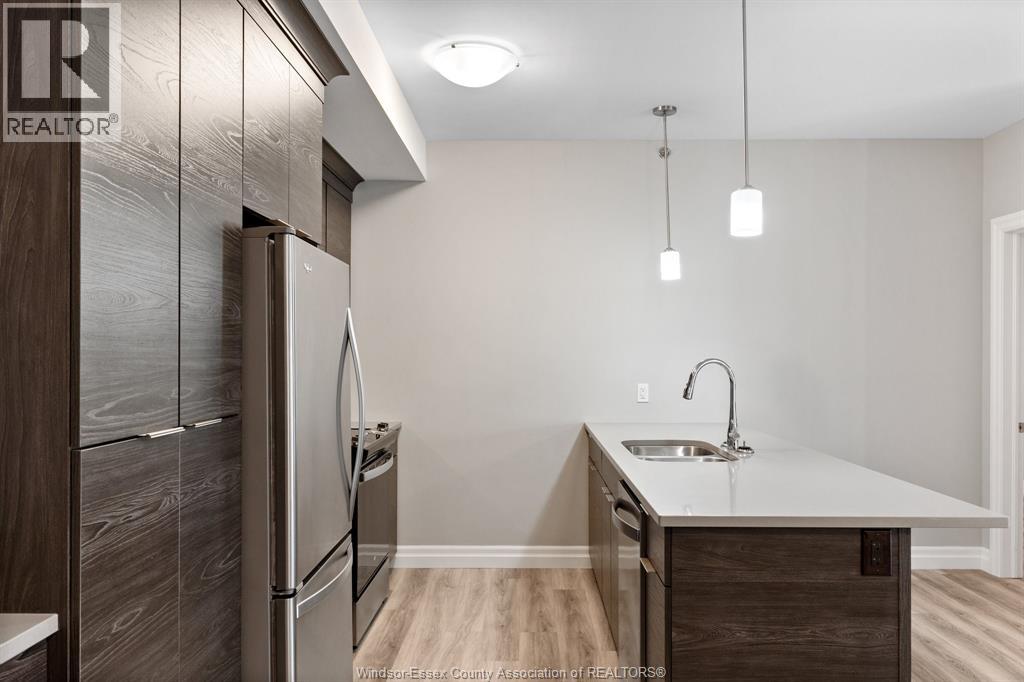 728 Brownstone — photo 16