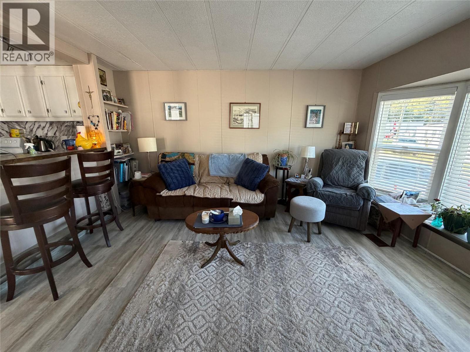 #17 1601 COLUMBIA Avenue - 12