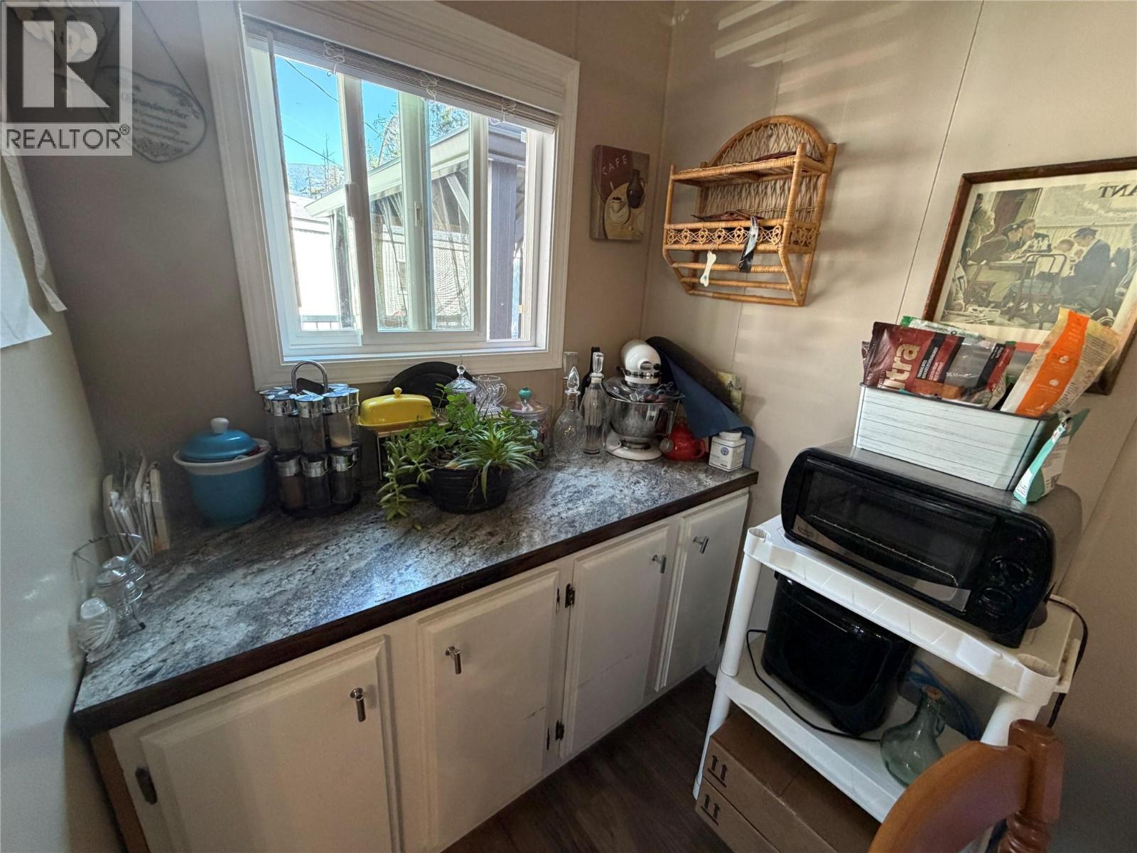 #17 1601 COLUMBIA Avenue - 13