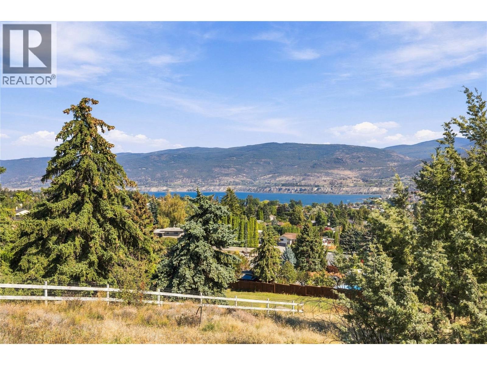 220 West Bench Drive, Penticton