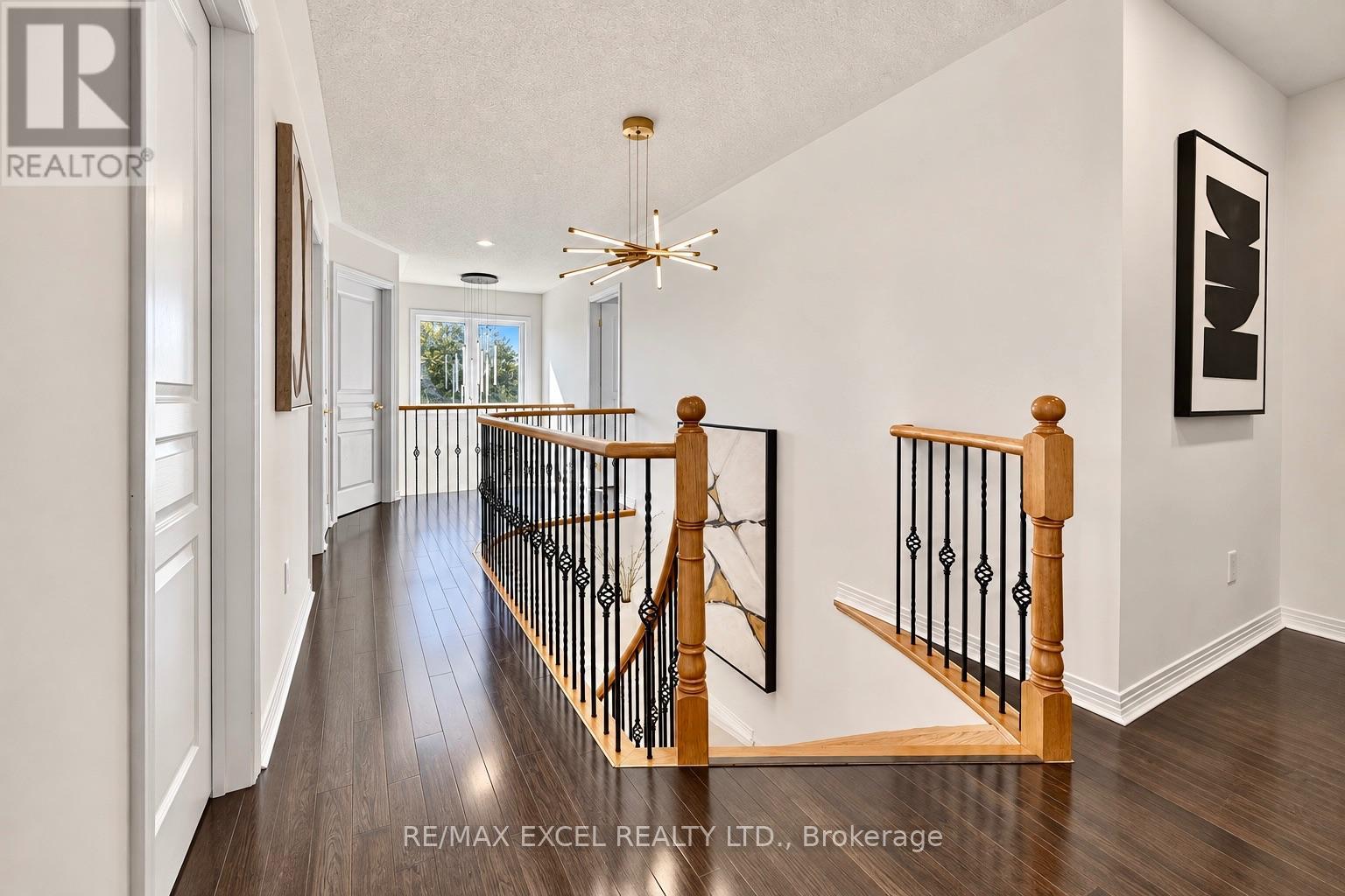 35 STONEHEATH CRESCENT - 19