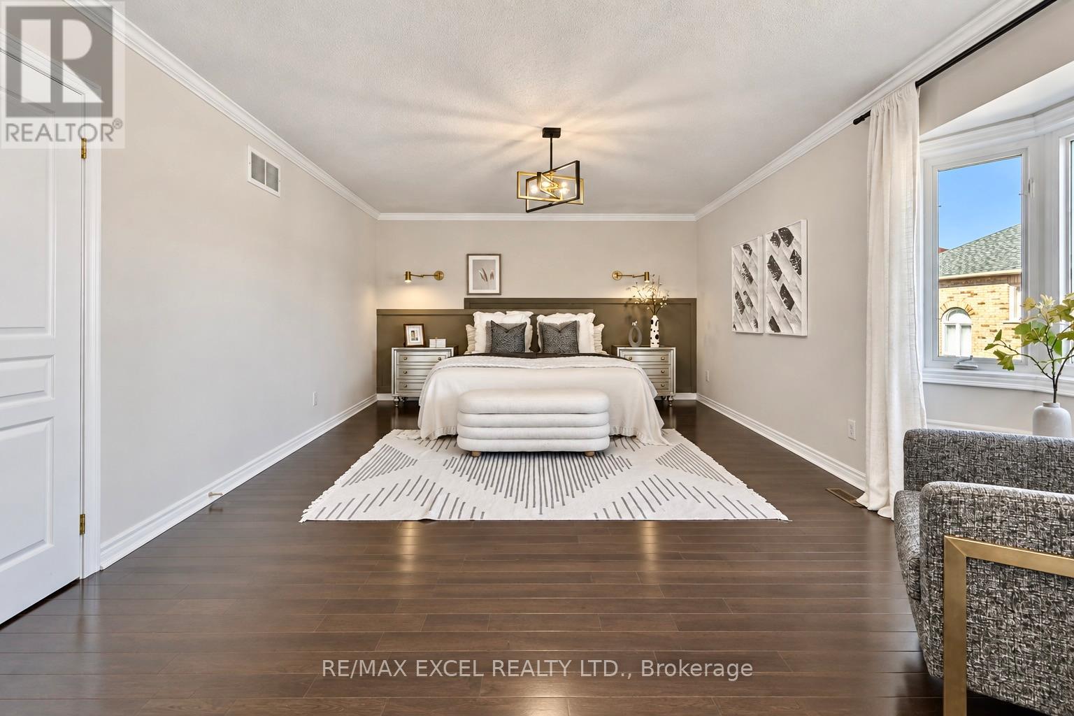 35 STONEHEATH CRESCENT - 21