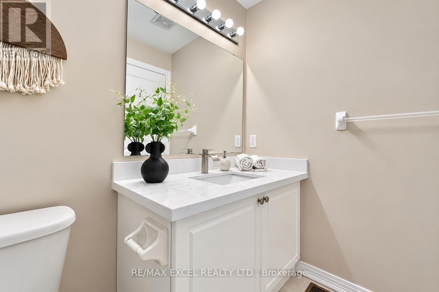 35 STONEHEATH CRESCENT - Image 32