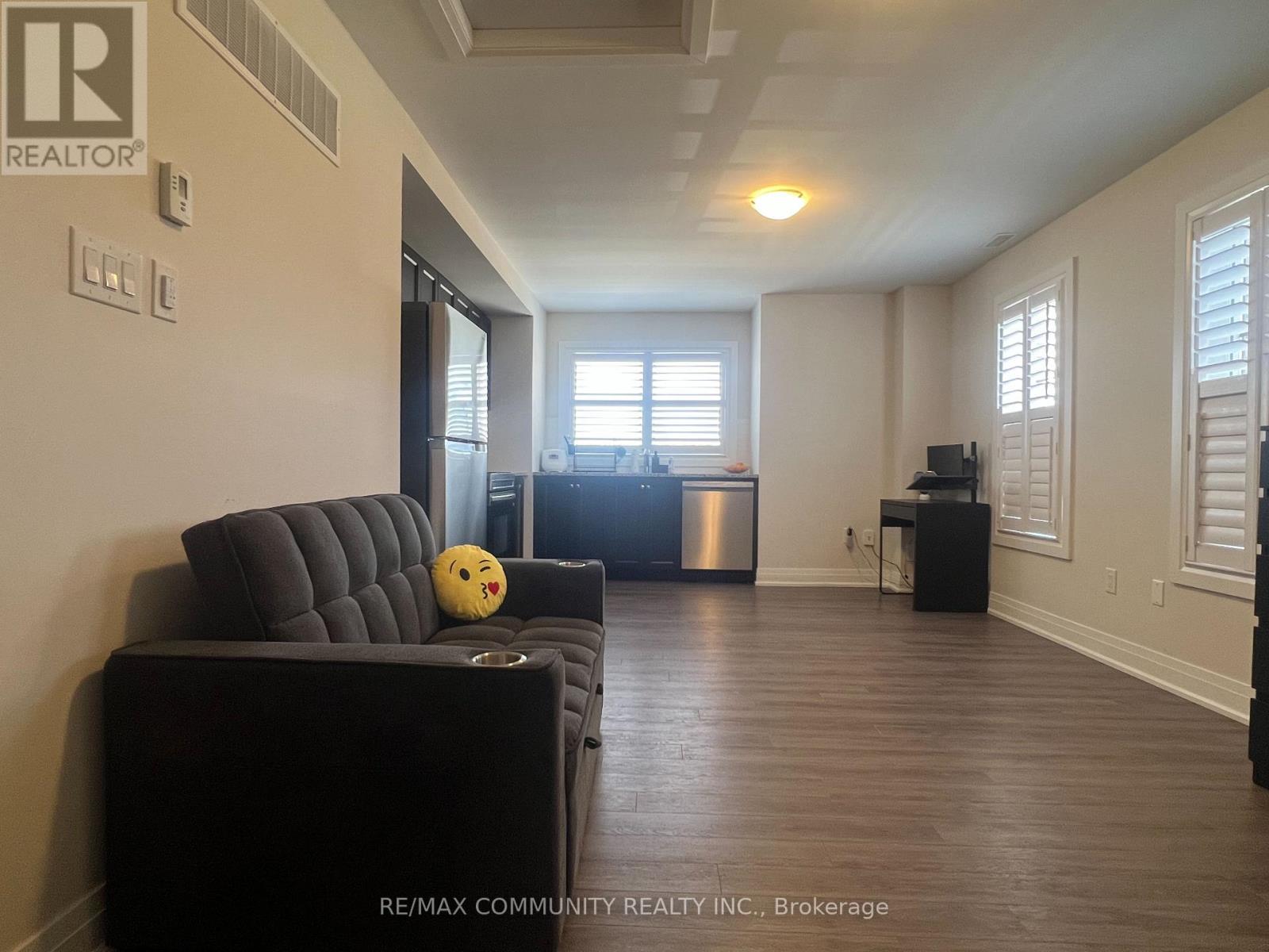 COACH HOUSE - 3570 BUR OAK AVENUE, Markham (Cornell) — photo 5