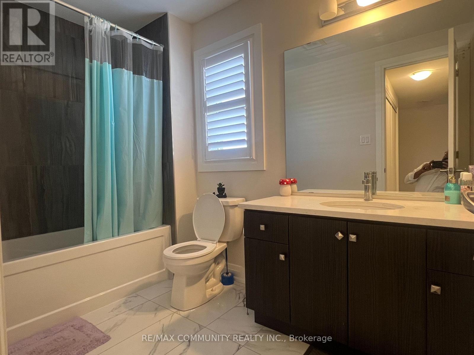 COACH HOUSE - 3570 BUR OAK AVENUE, Markham (Cornell) — photo 6