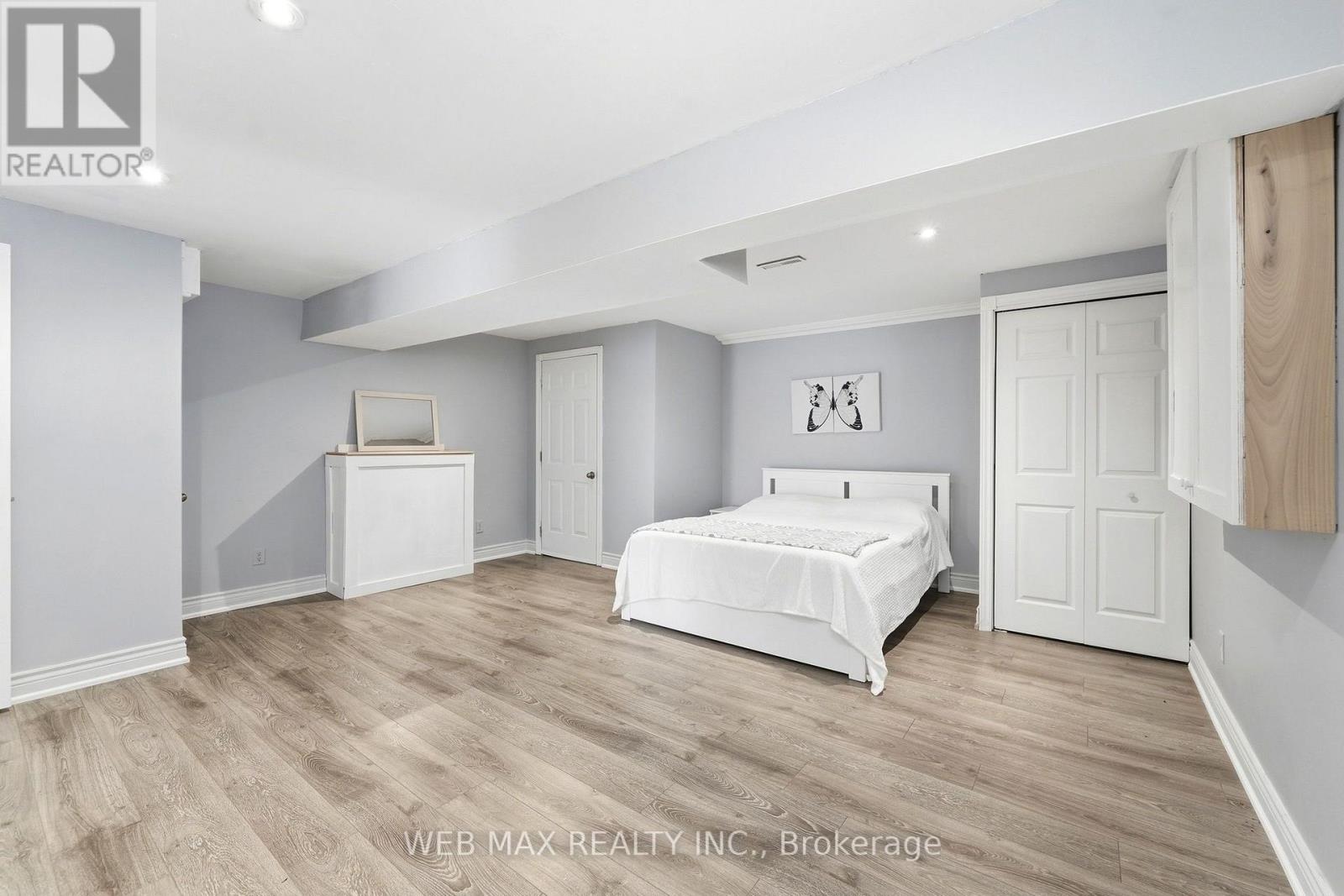204 KINGFISHER AVENUE - 27