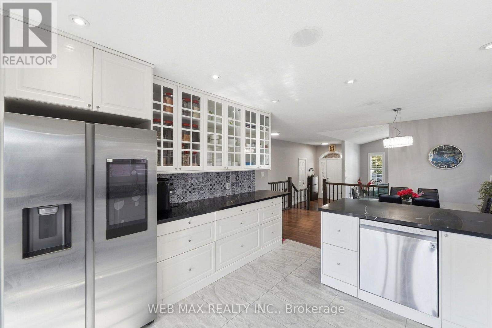 204 KINGFISHER AVENUE, Woodstock (Woodstock - North) — photo 7