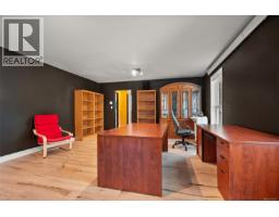 1321 Prillaman Ave, Saanich, BC V9E2C6 Photo 30