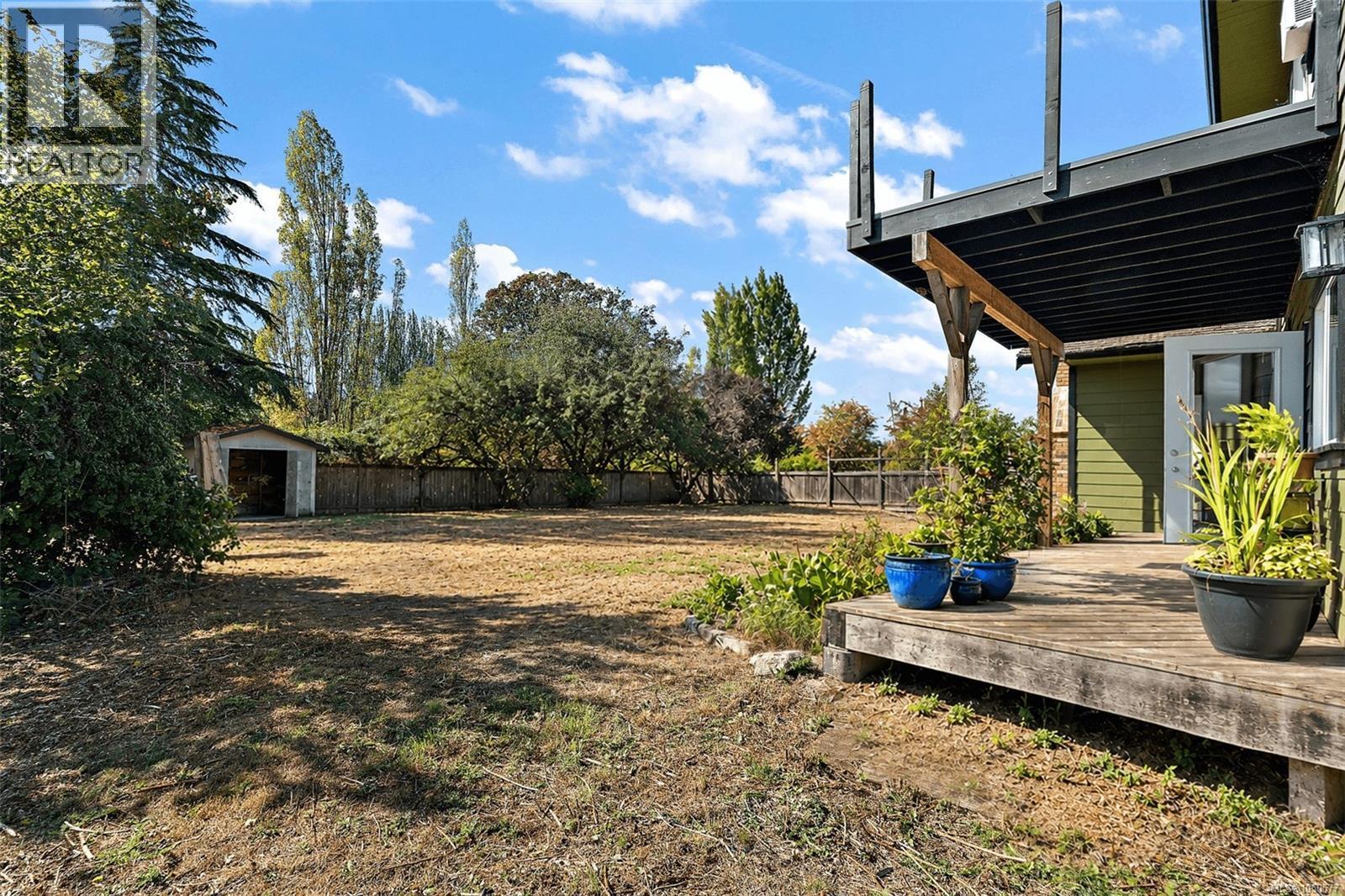  1321 Prillaman Avenue, Saanich