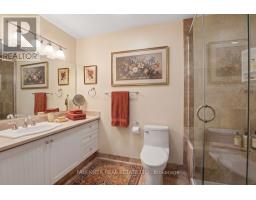 33 Pine Needles Court, Ottawa, ON K2S1G5 Photo 13