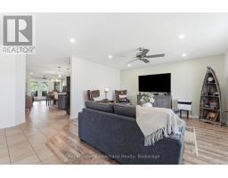 Family room - 37 Lake Breeze Drive, Ashfield Colborne Wawanosh, ON N7A0B7 Photo 6