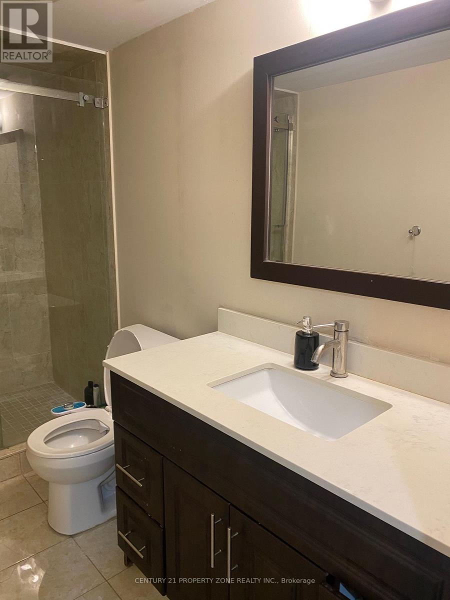 7 BLACKSTONE RIVER DRIVE, Toronto (Oakwood Village) — photo 3