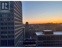 2304 - 909 Bay Street, Toronto, ON M5S3G2 Photo 13
